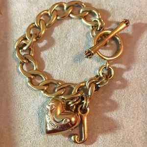 COPY - ONLY 1 LEFT!“JUICY”BRACELET”GOLD TONE IN MINT COND